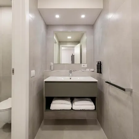 Milan Duomo Suites Exterior photo
